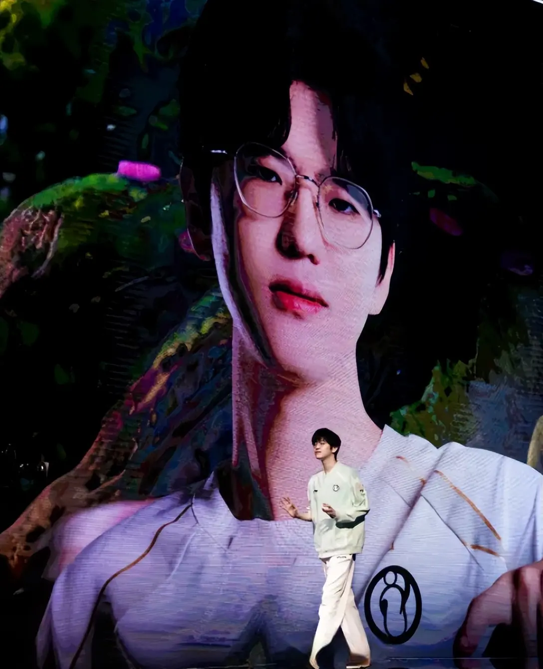 引发了粉丝, 今年剩余时 引发了粉丝, 今年剩余时