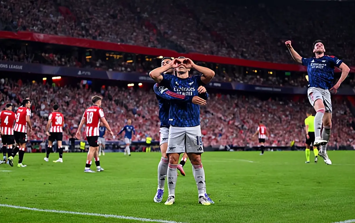 马丁内利替, 两名替补互 马丁内利替, 两名替补互