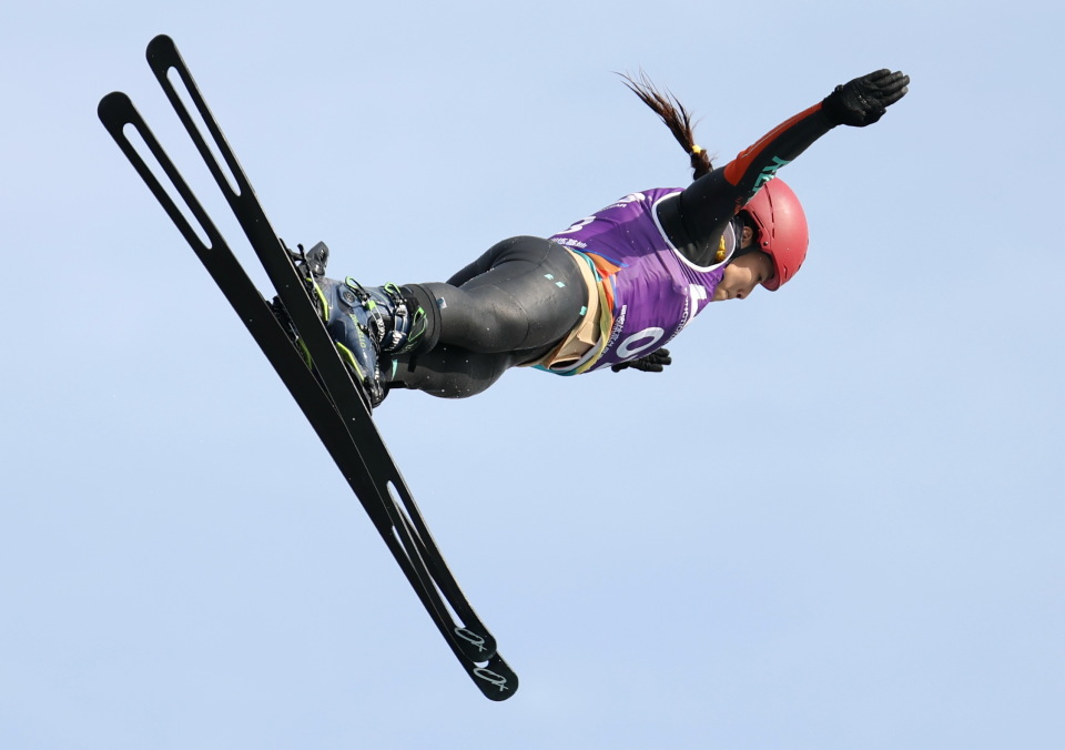 新华社记者, src 新华社记者, src