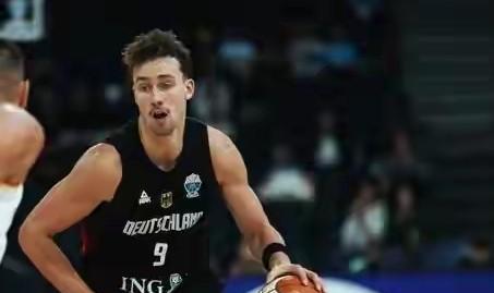 反超德国男, 连得, amp