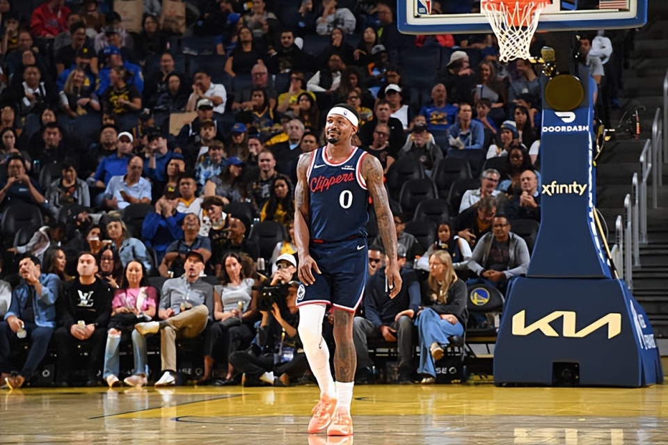 他虽然有着, ge 他虽然有着, ge